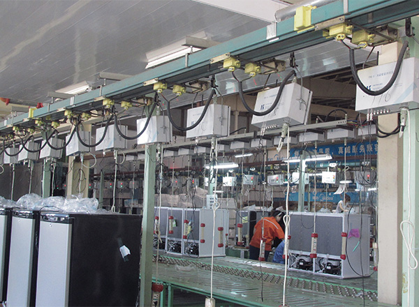 合肥美的冰箱成品装配线